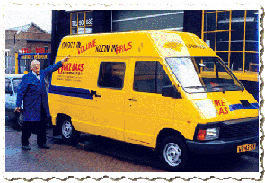 De vintage autoreclame van Ouke Baas, Amsterdam.